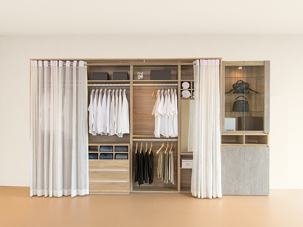 walk in closet